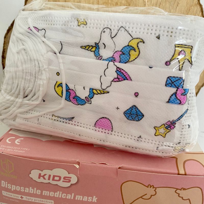 Boîte de 50 masques chirurgicaux pour enfant (Licorne)